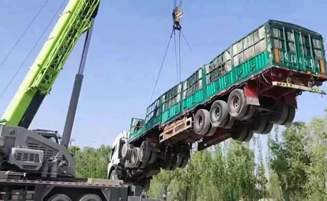 桐城道路脱困救援案例